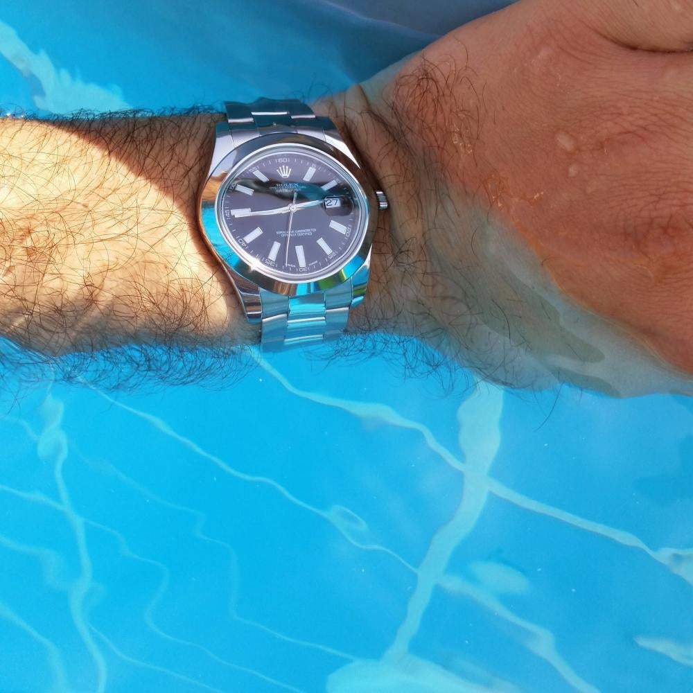 Do you wear your Rolex in the swimming 