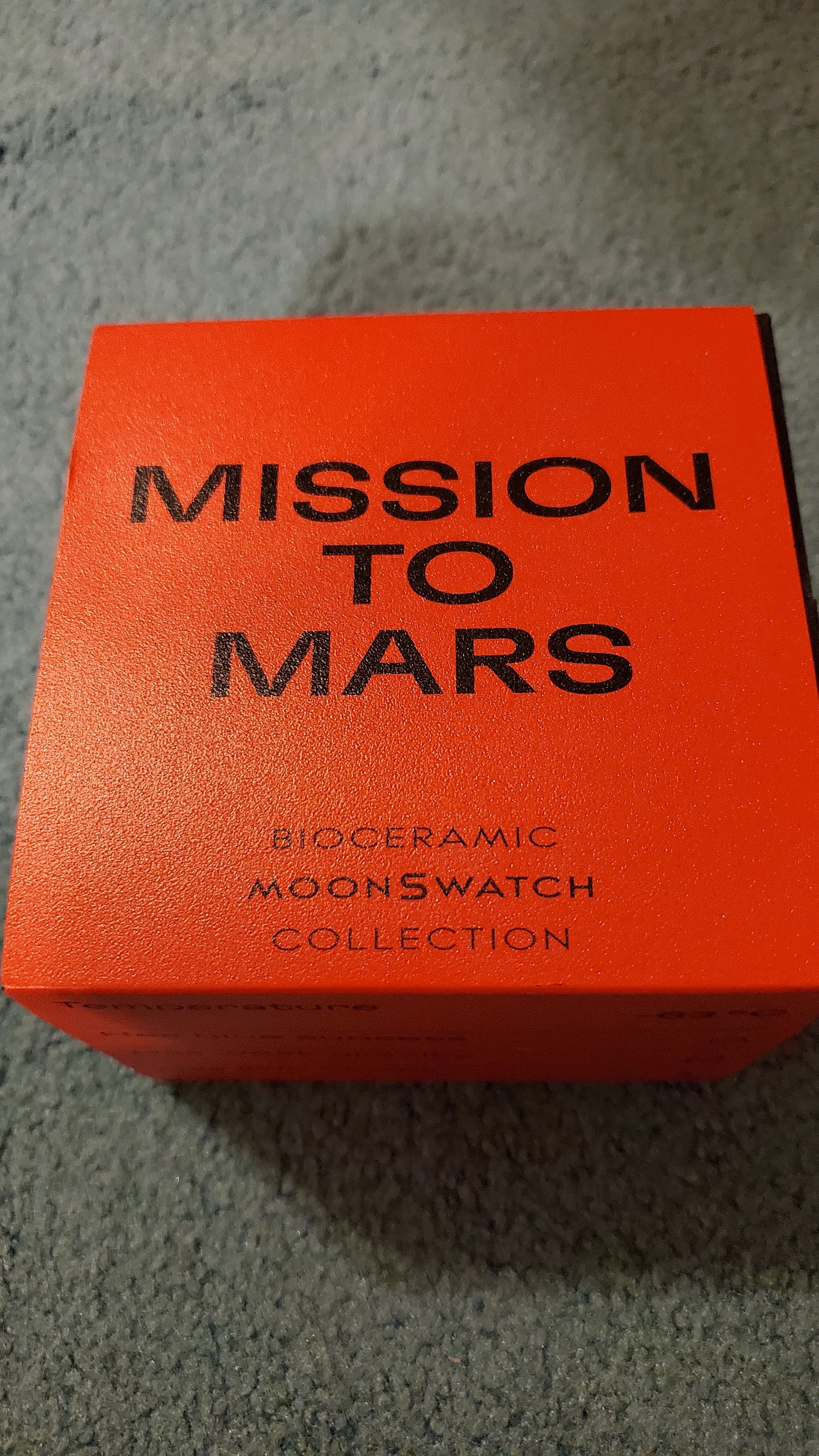 This just in! Omega x Swatch Mission to Mars Moonswatch