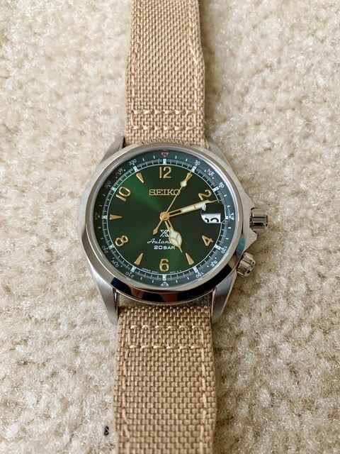 Straps and I love the green Alpinist!! | WatchUSeek Watch Forums