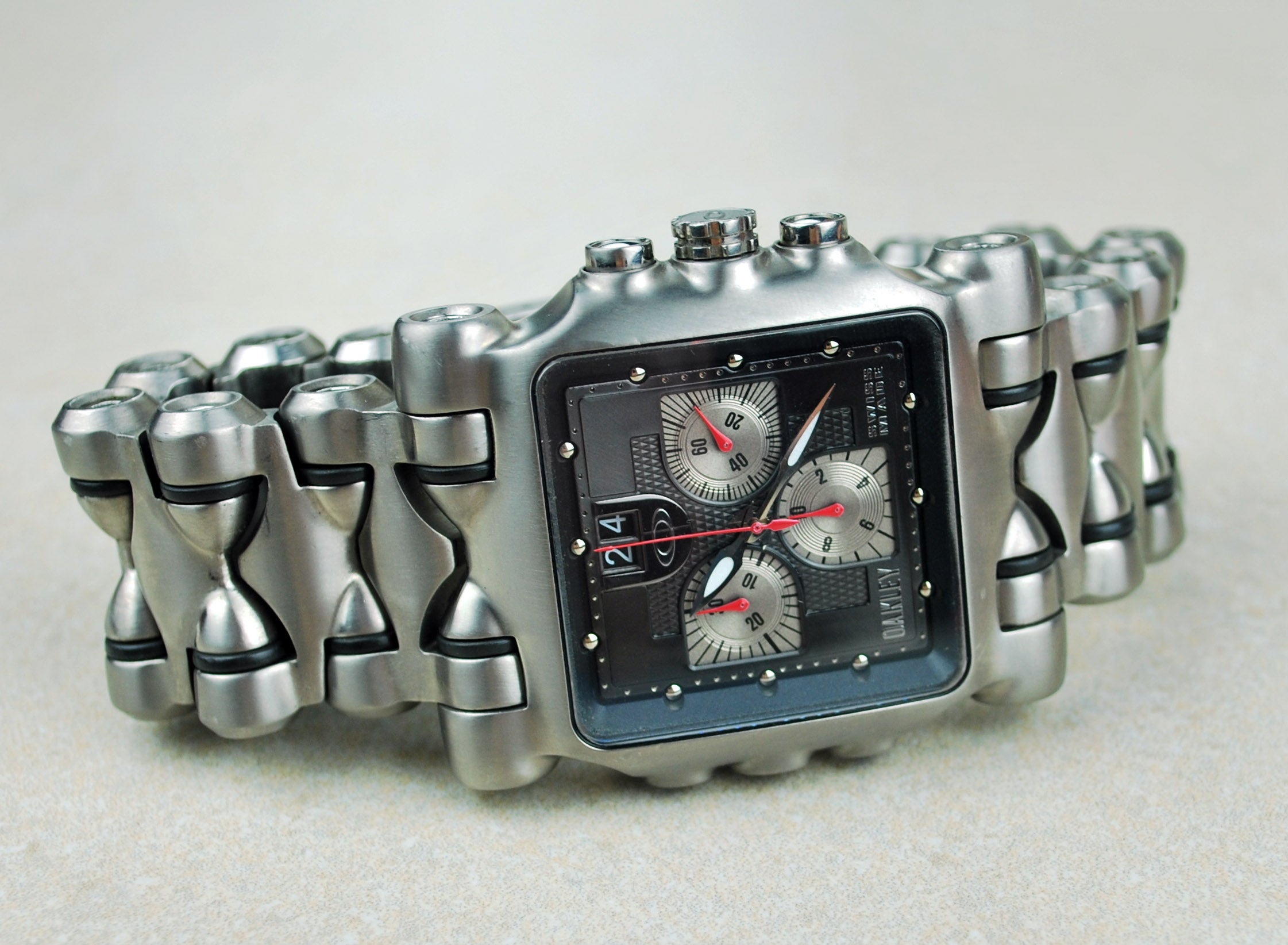 oakley minute machine titanium watch