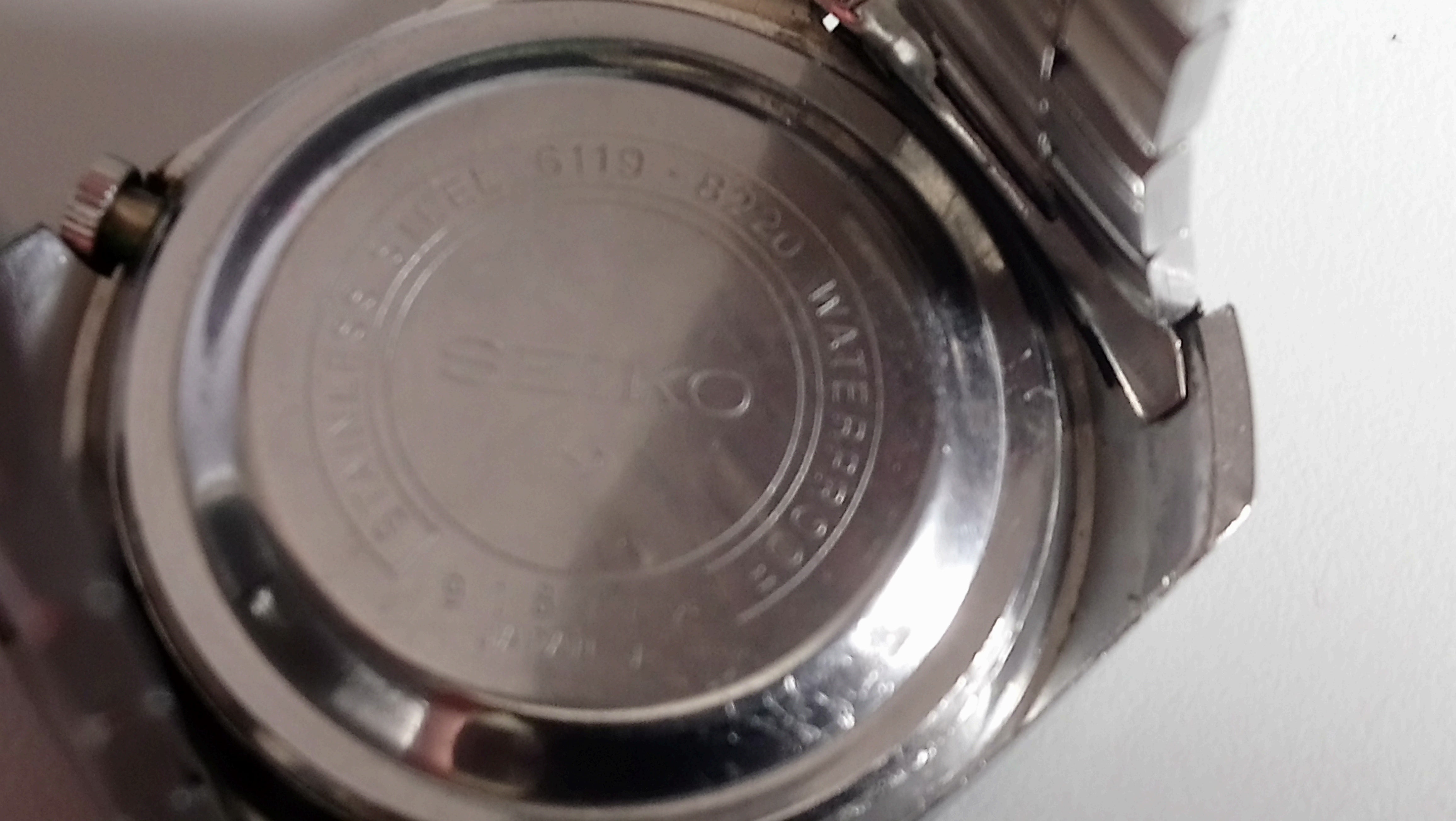 how to remove very stiff Seiko caseback (snap on type) | WatchUSeek Watch  Forums