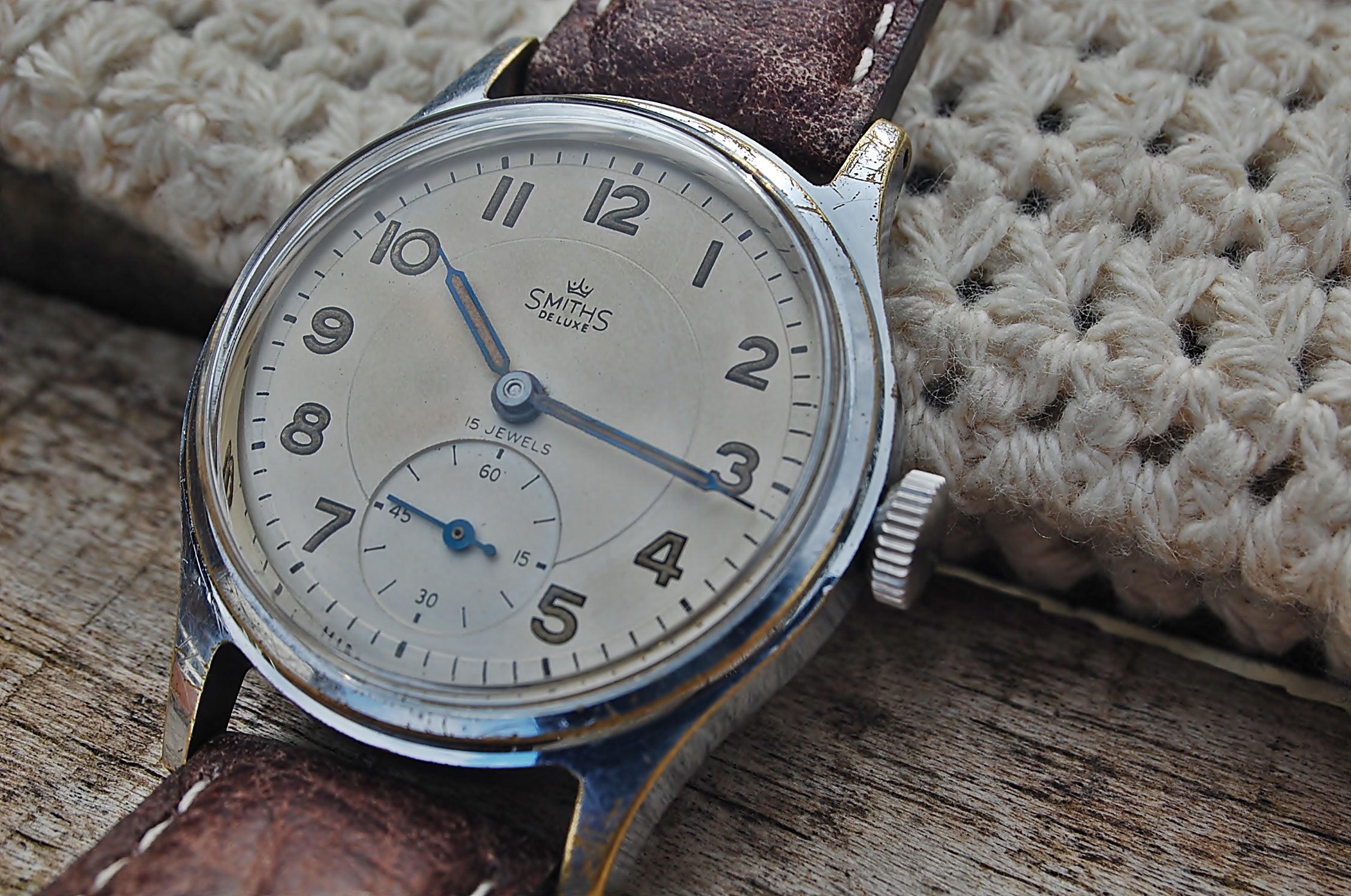 Smiths De Luxe Everest A.404 Gents Vintage Watch For Sale