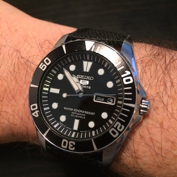 Seiko 5 with Day in Arabic | WatchUSeek Watch Forums