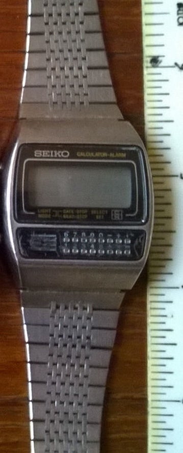 In search of a battery cover for a great Seiko C359 -5000 | WatchUSeek  Watch Forums
