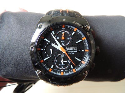 FS: Seiko Sportura Eyecatcher Black/Orange SNA595P2 | WatchUSeek Watch  Forums