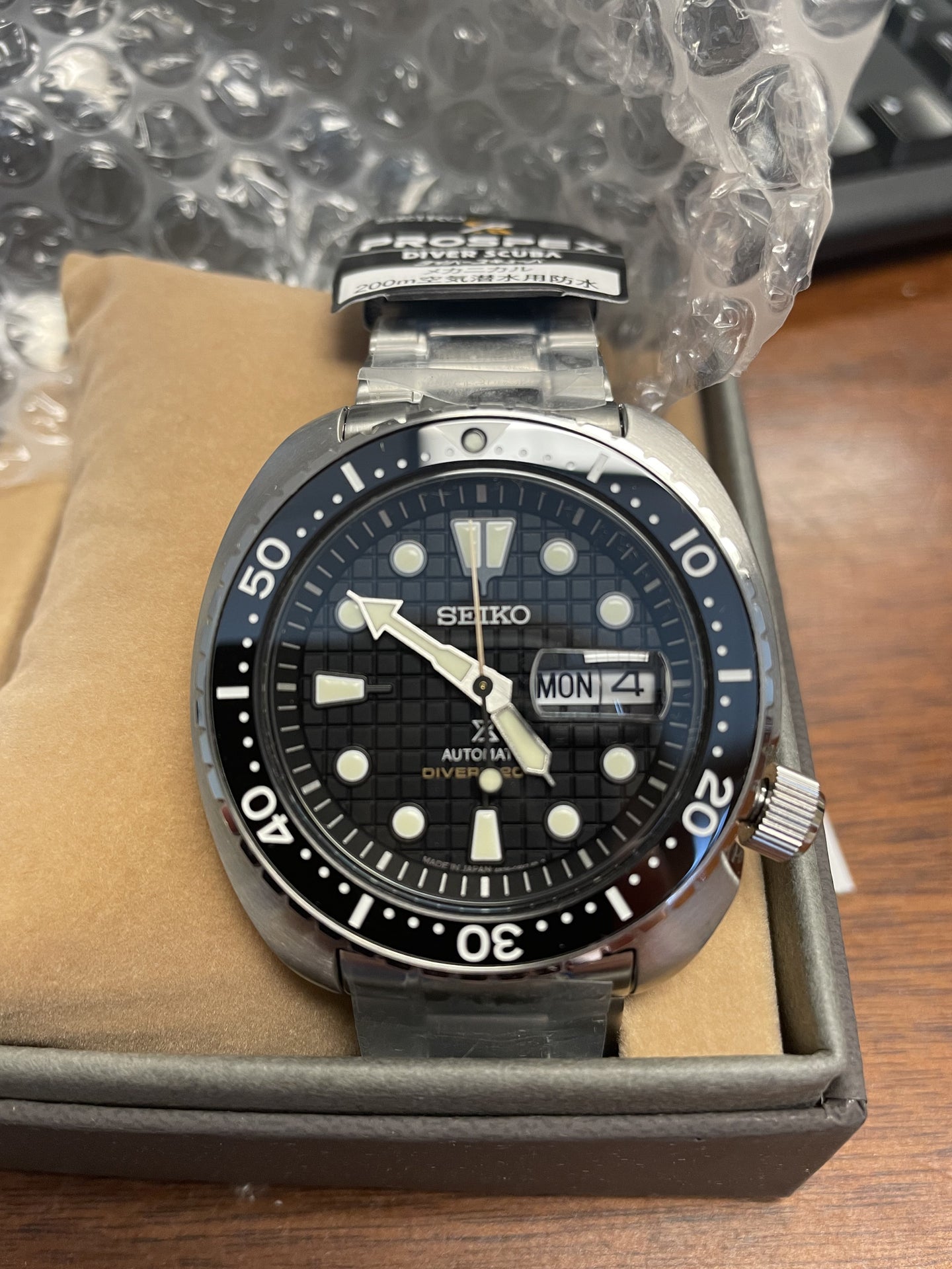 SBDY049 “King Turtle” - Cyclops and datewheel look very poorly aligned.  Second opinions? | WatchUSeek Watch Forums