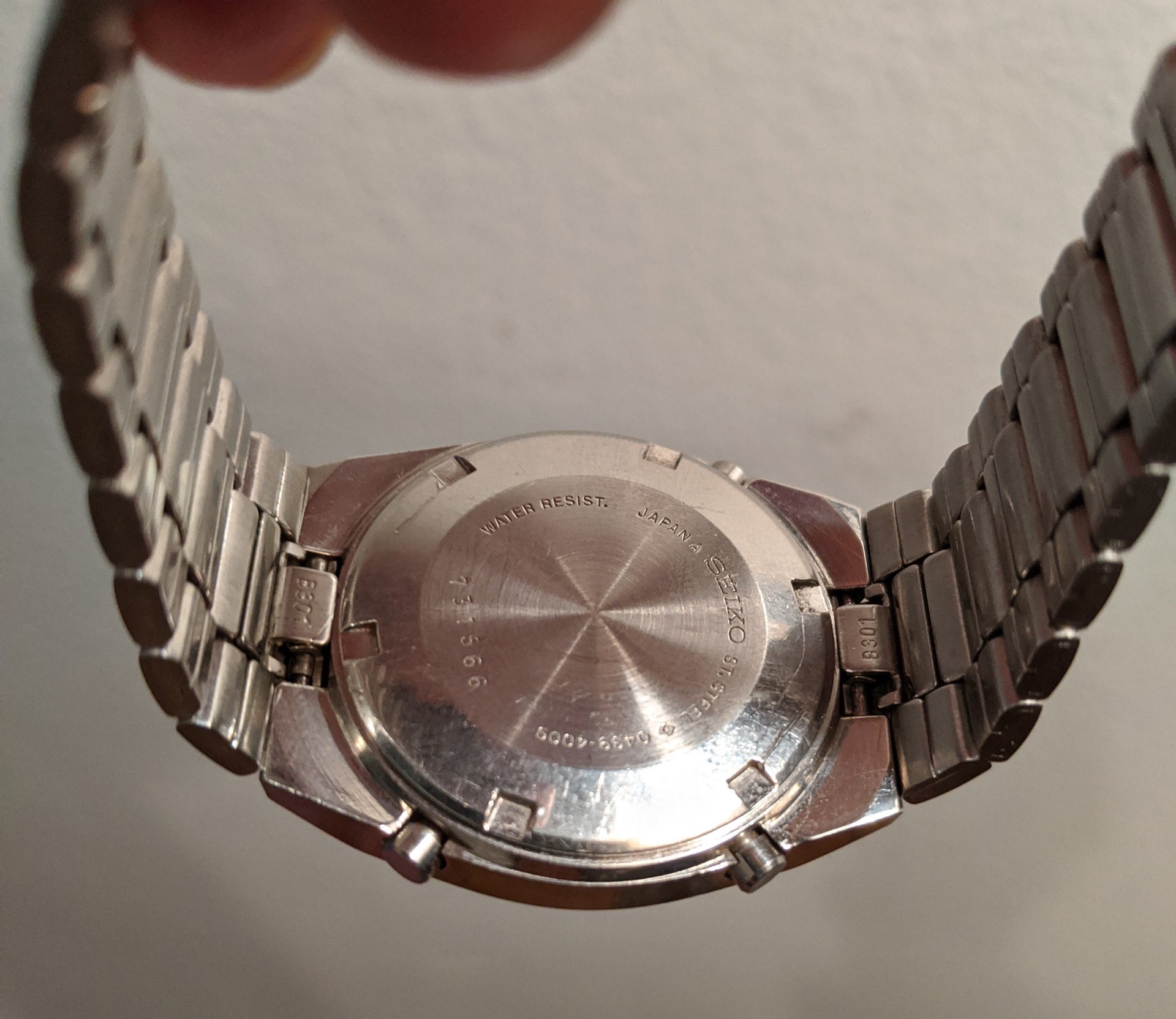 SOLD: Seiko 0439-4009 Vintage Digital Watch - 1977 | WatchUSeek Watch Forums