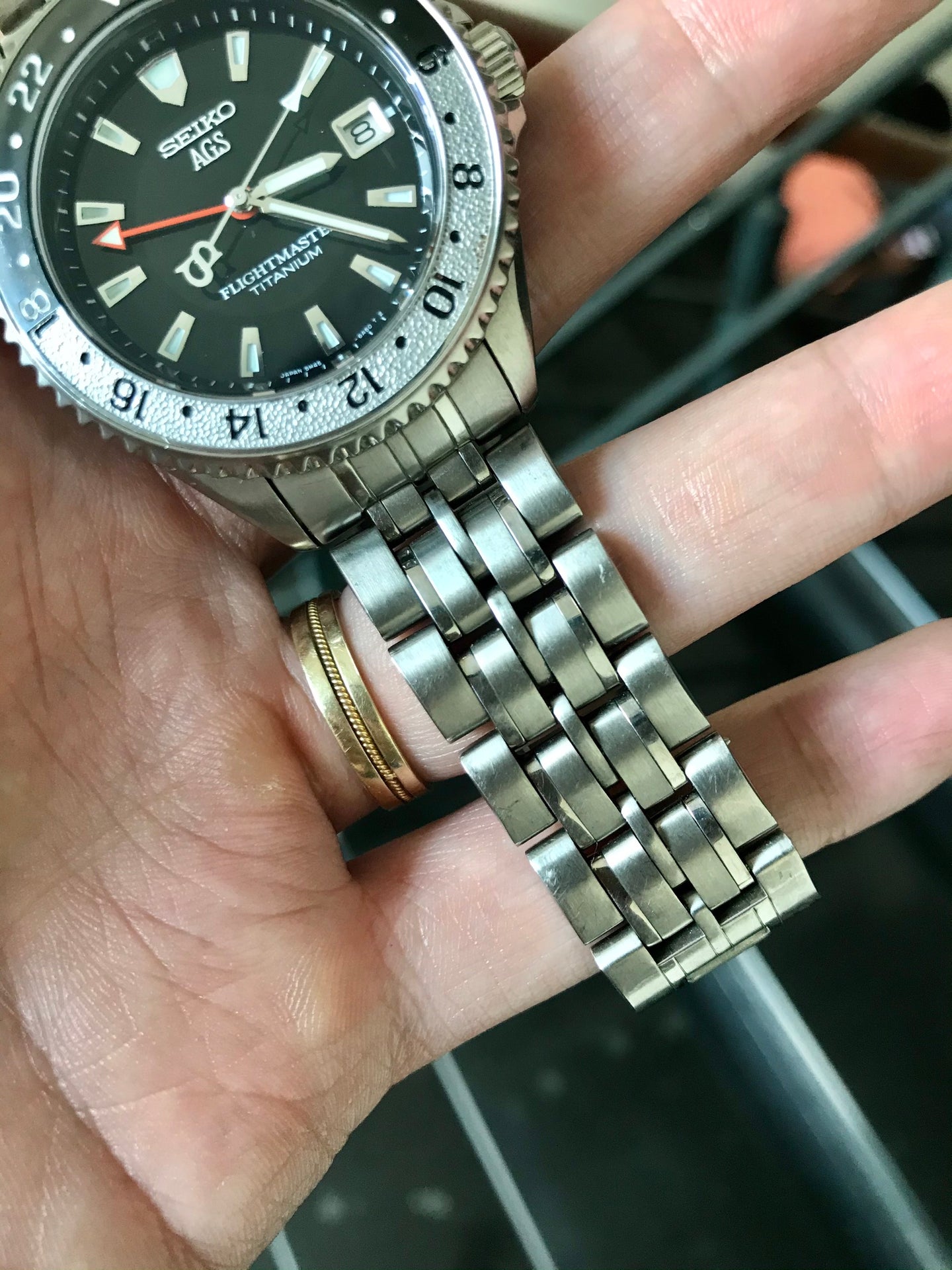 SOLD A very rare Seiko SBCW005 Titanium Kinetic GMT Flightmaster |  WatchUSeek Watch Forums